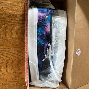 Vans Galaxy Size 8 Women’s